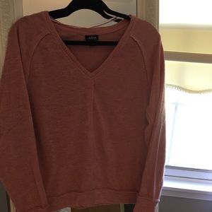 Casual lite weight pink sweater